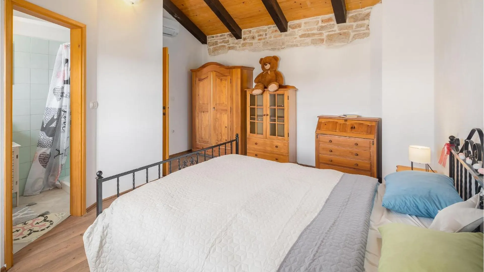 Holiday home 3 Bedroom Lovely Home In Sorici