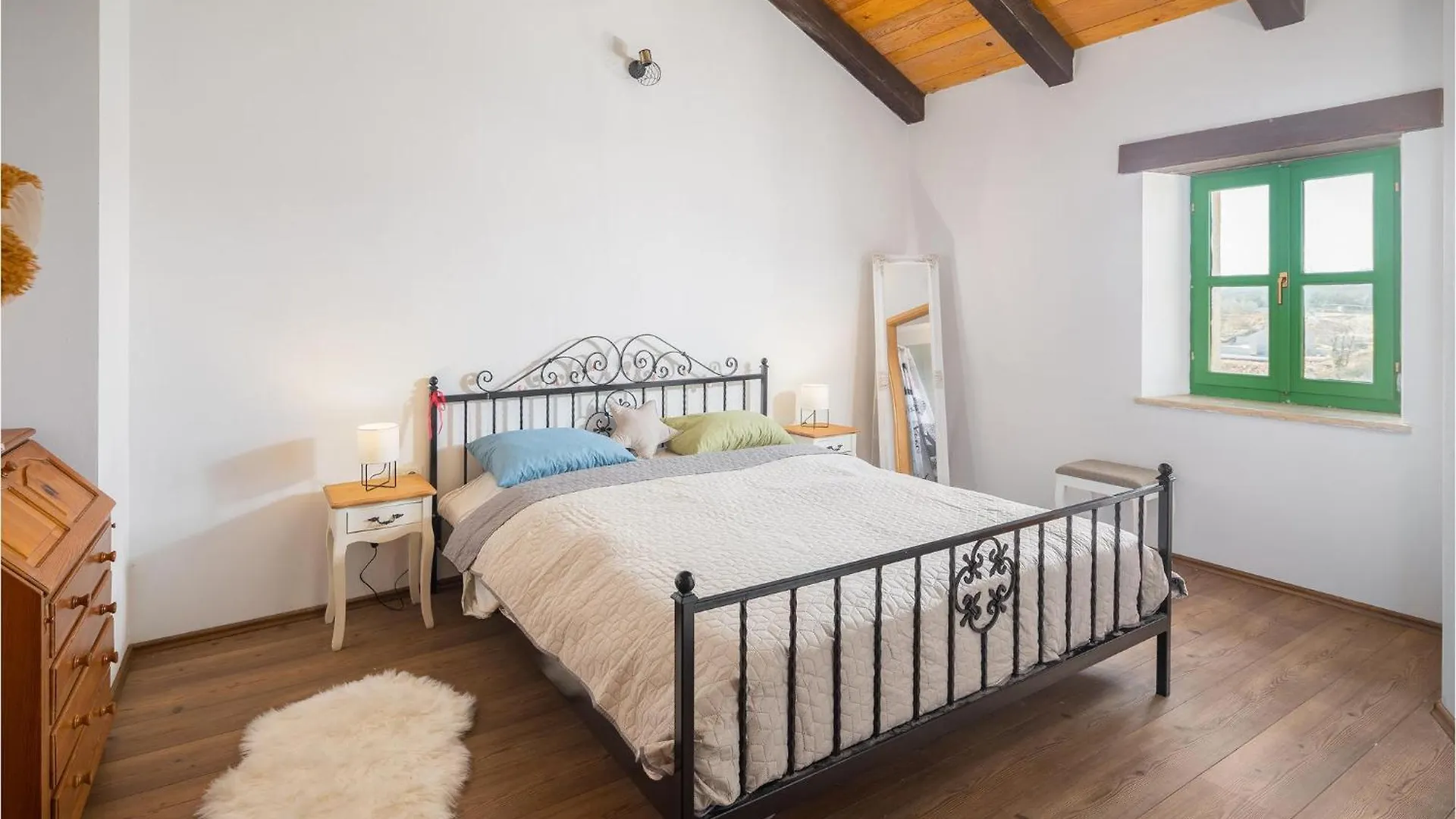 3 Bedroom Lovely Home In Sorici Holiday home