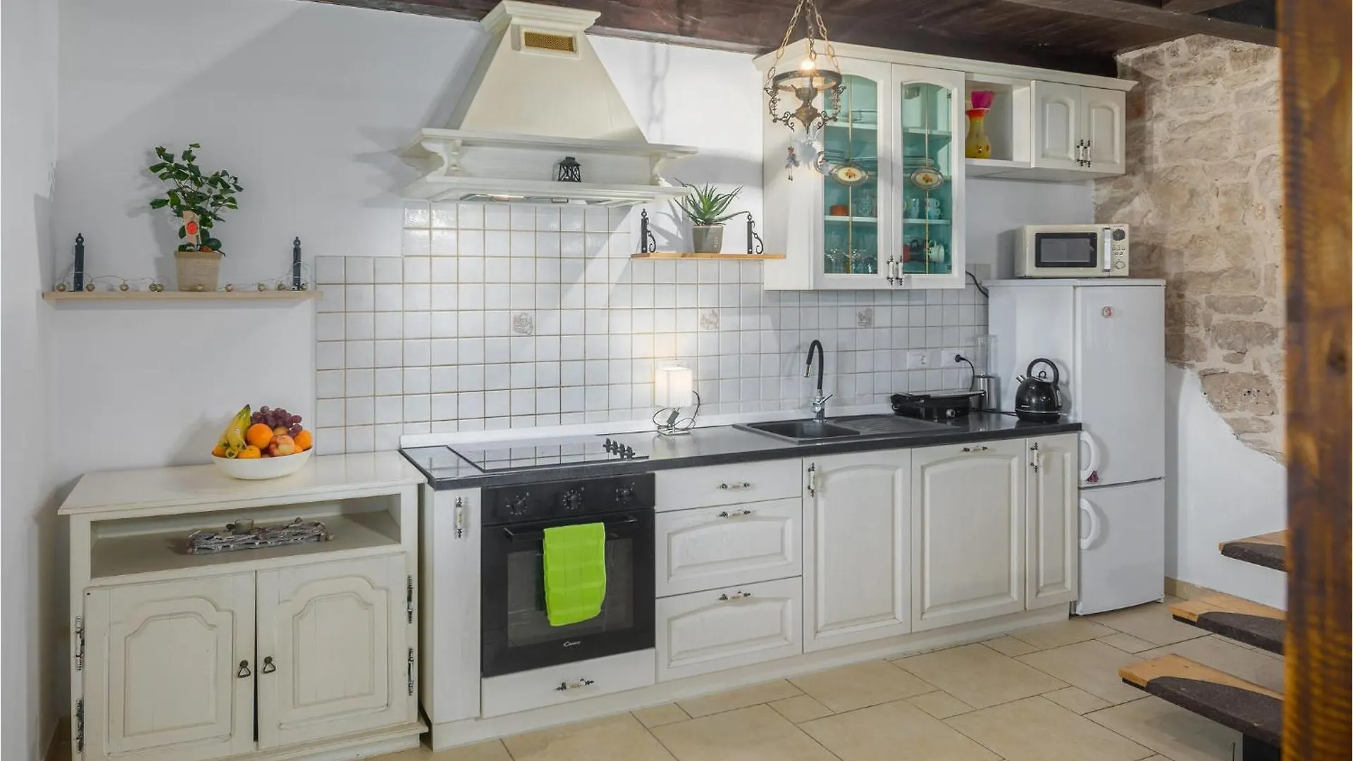 3 Bedroom Lovely Home In Sorici 0*,  Croatia